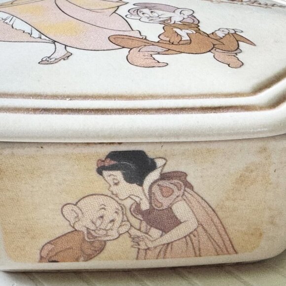Disney Snow White and the Seven Dwarfs 70 Year Jewelry Trinket Box 2007 - Picture 7 of 10